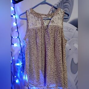 Mystree Beige and Black Sleeveless Blouse